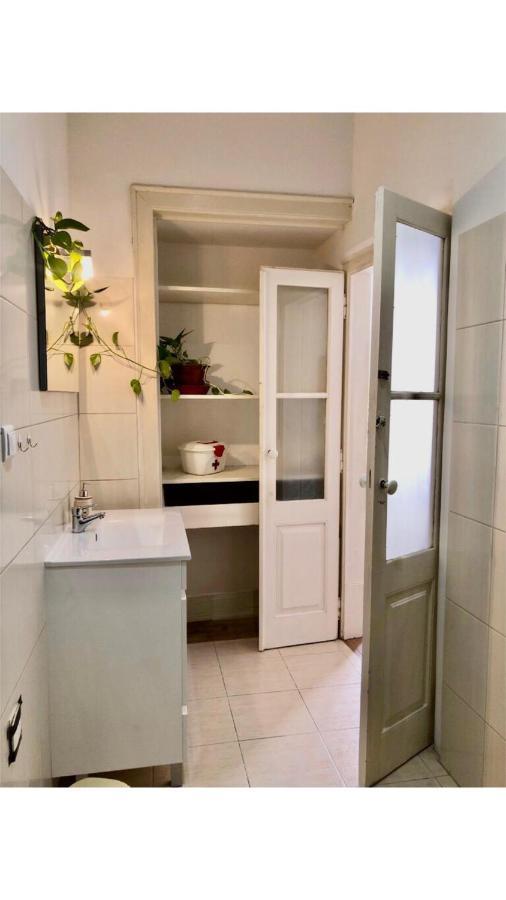Apartment With Roof Terrace In Town Centre タヴィラ エクステリア 写真