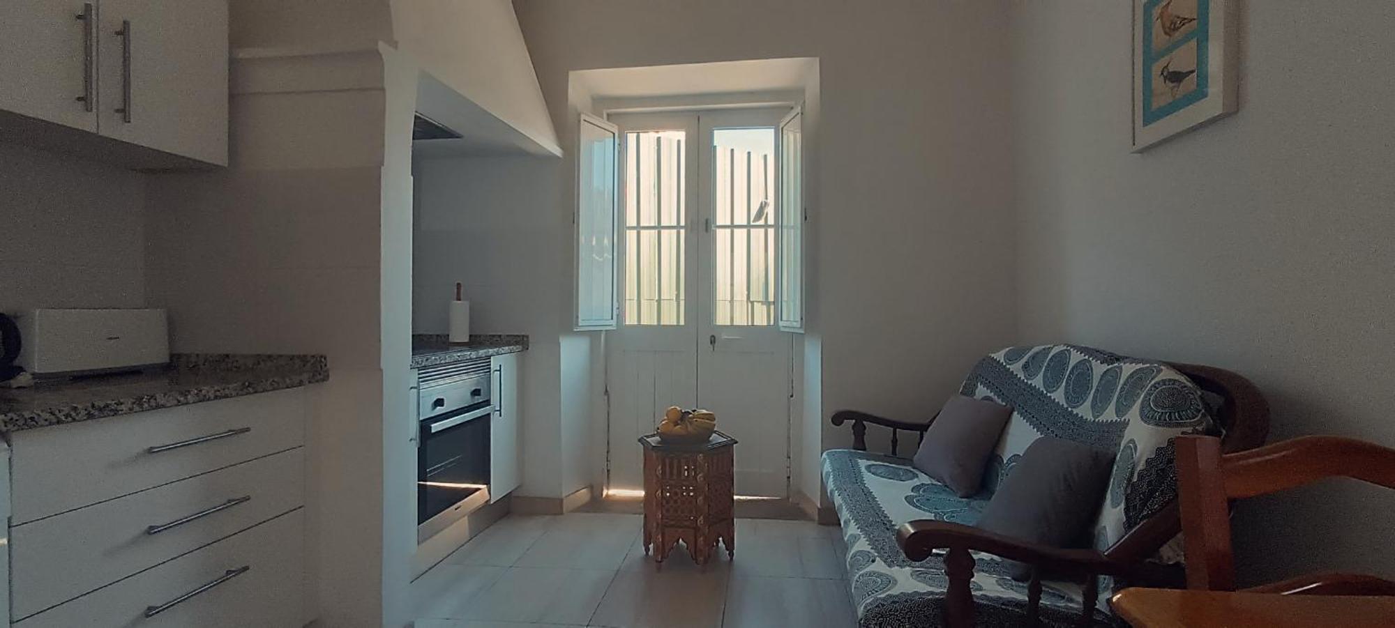 Apartment With Roof Terrace In Town Centre タヴィラ エクステリア 写真