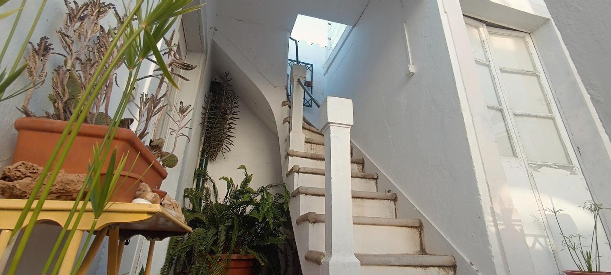 Apartment With Roof Terrace In Town Centre タヴィラ エクステリア 写真