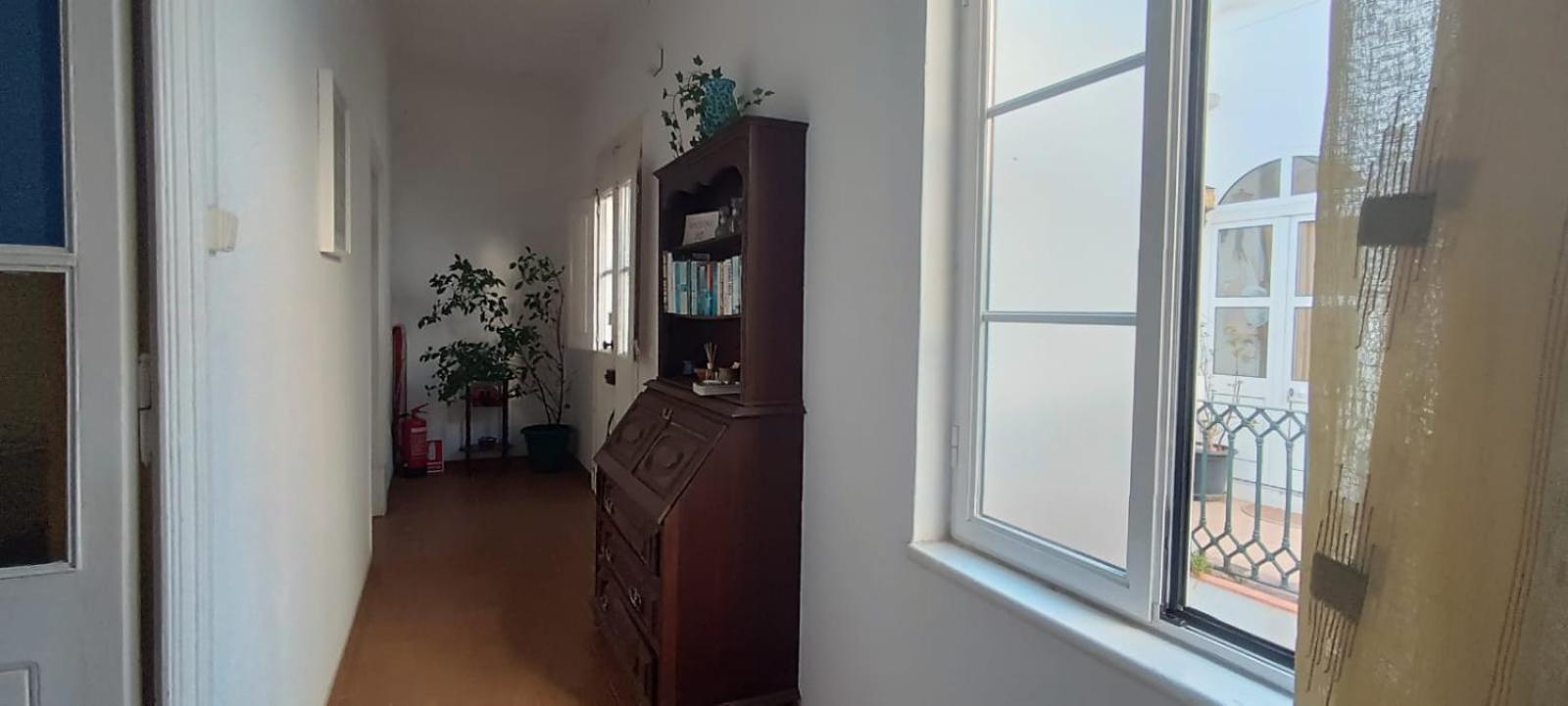 Apartment With Roof Terrace In Town Centre タヴィラ エクステリア 写真